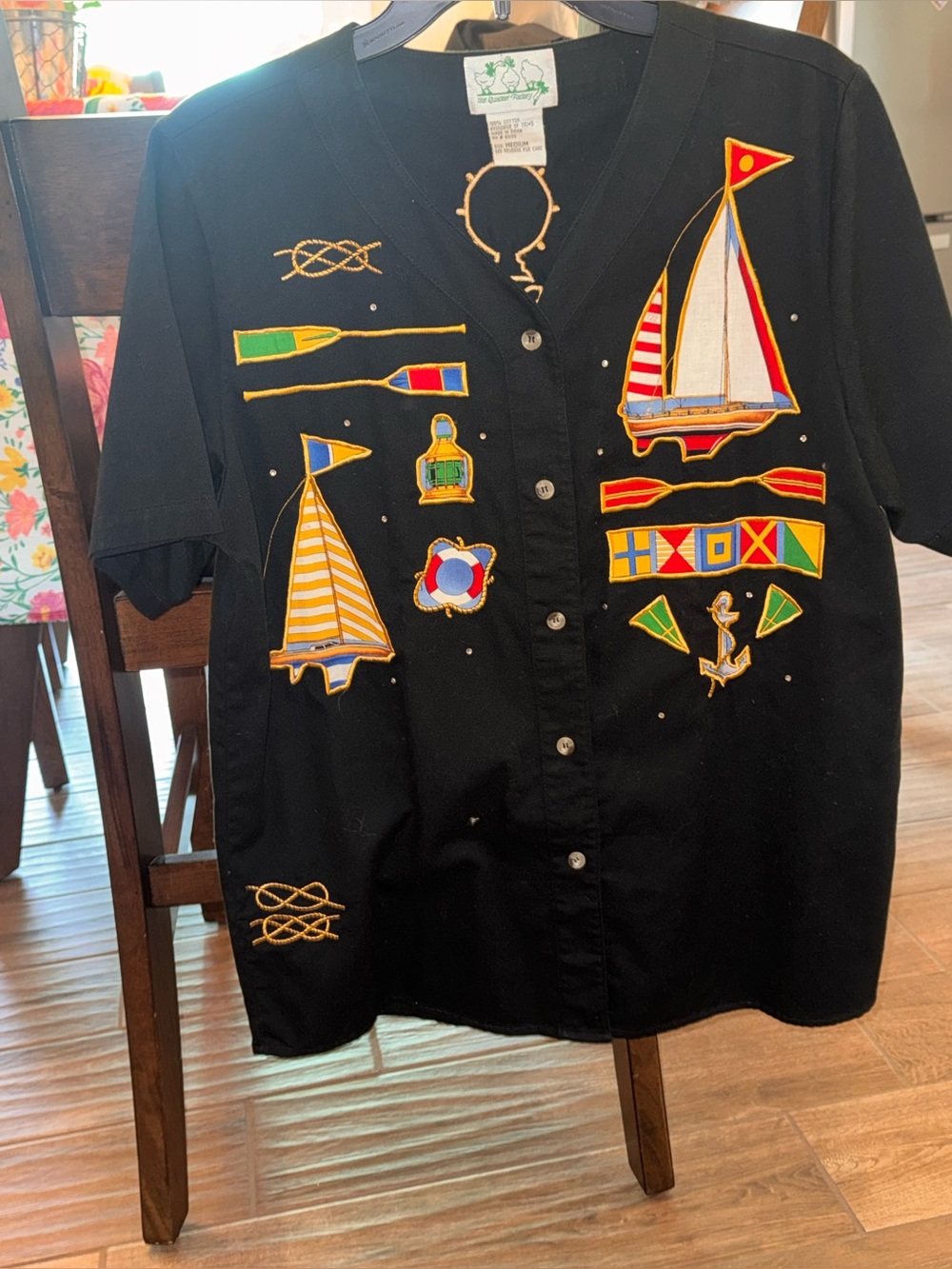✨VINTAGE✨Nautical Embroidered Black Button-Up Shirt size medium summer